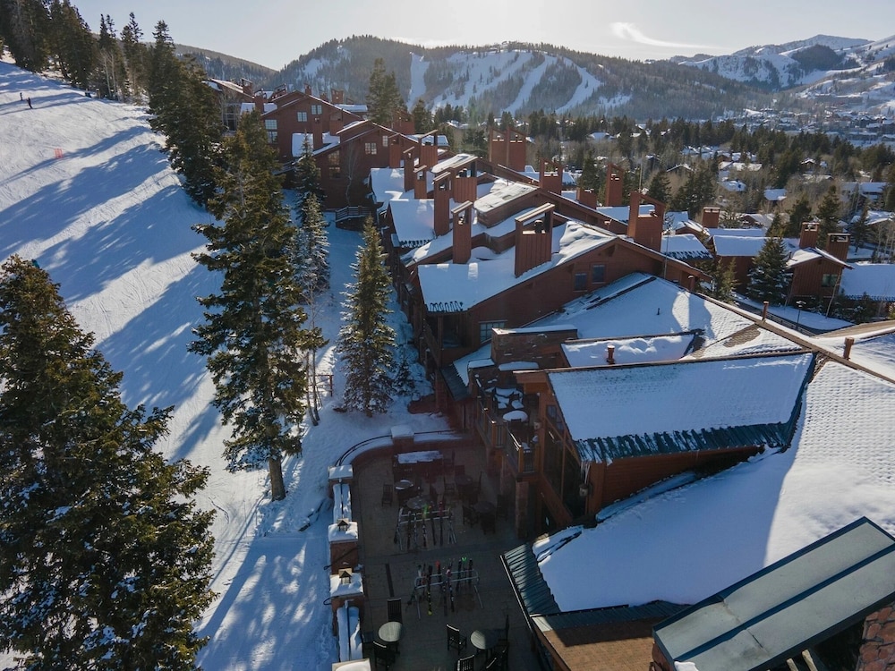 Stag Lodge at Deer Valley Resort - Three Bedroom Residence with Loft and Spa #14 3 Condo