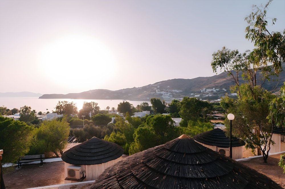 Ios Vacations - Far Out Beach Resort  Camping - Property Image 1