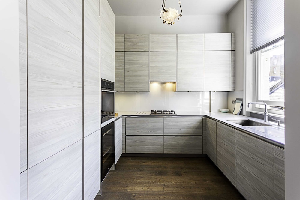 Well-designed Chelsea Flat