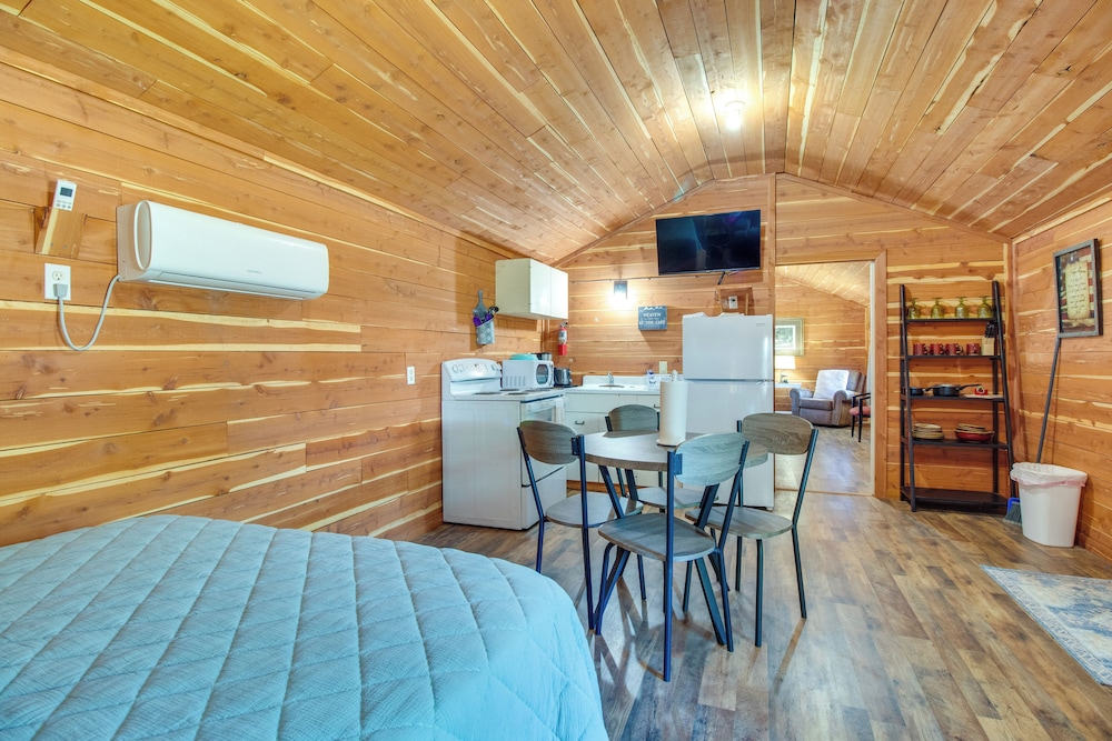Fish & Boat: Angler's Cabin 2 Mi to White River