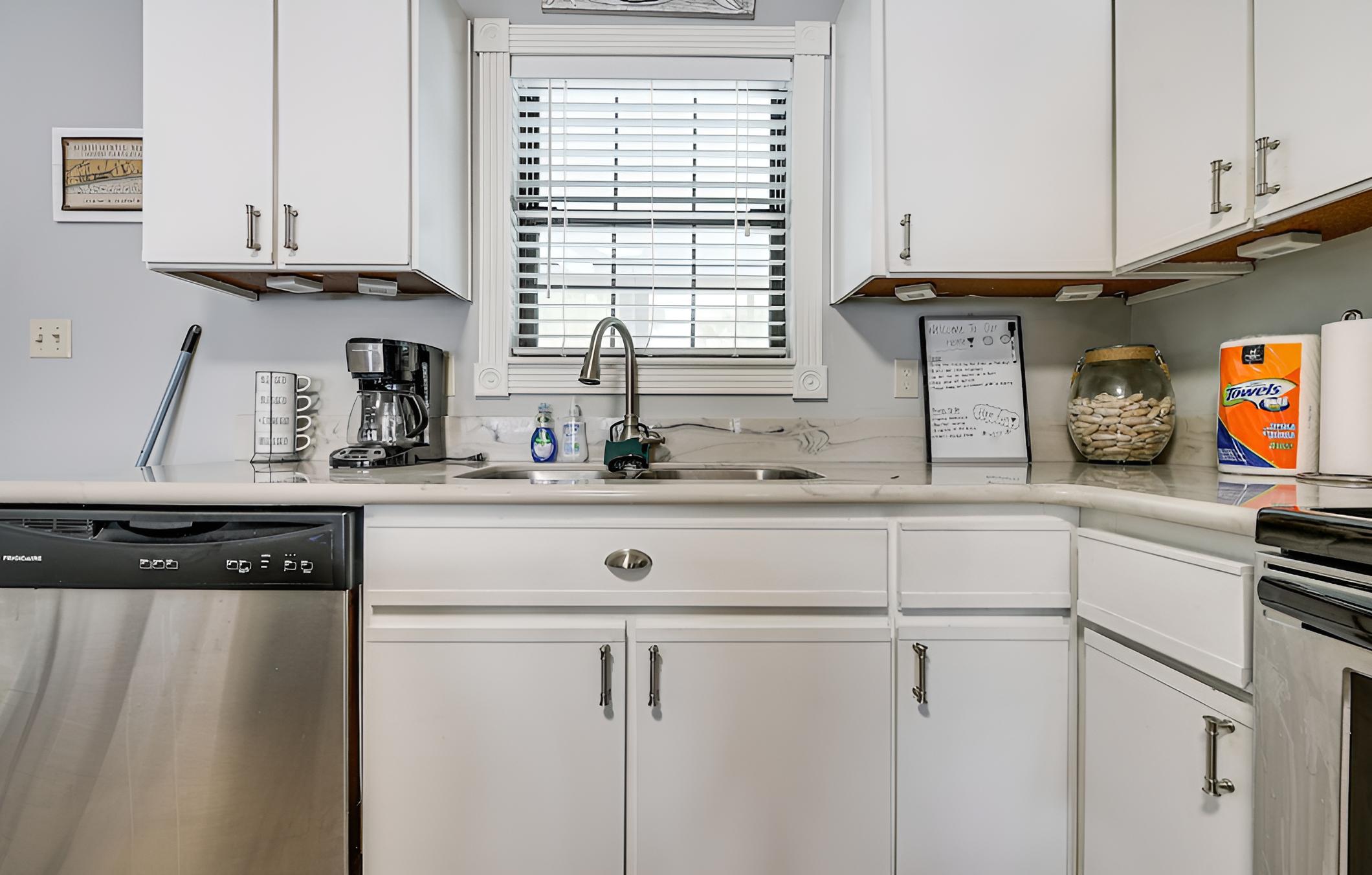 Sunny North Myrtle Beach Home: Walk to Ocean! view 2