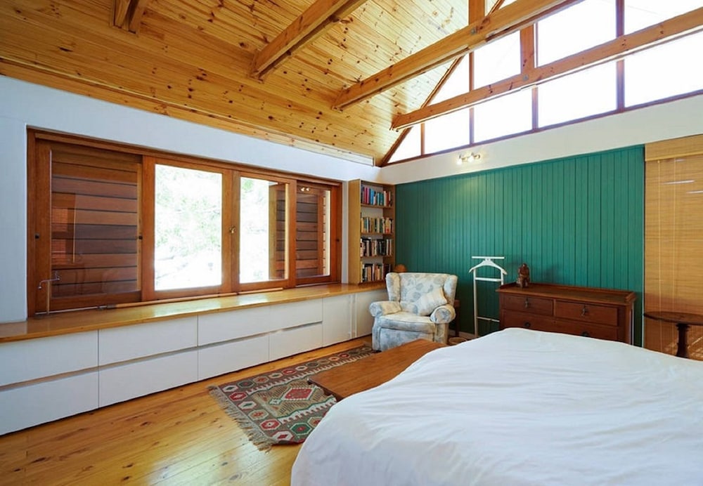 Oak Haven in Rondebosch Cape Town view 4