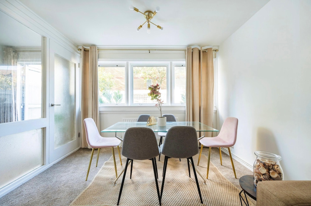 Beautiful 3bed house 7 min to Hyde Park