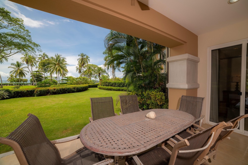 Bay Residence 9F 3 bdr 2 Bath