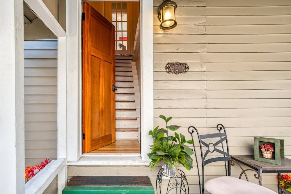 Orange Street Apartment view 2