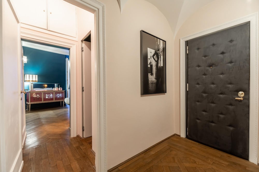 Chic and Style in Historical Via Giulia