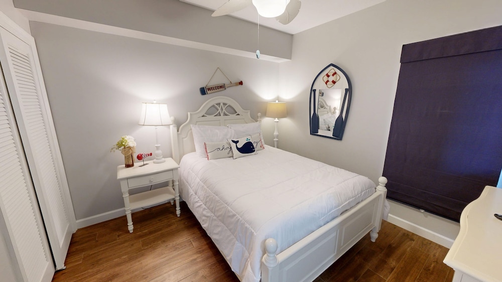 Sterling Shores Penthouse #2 3 Bedroom Condo