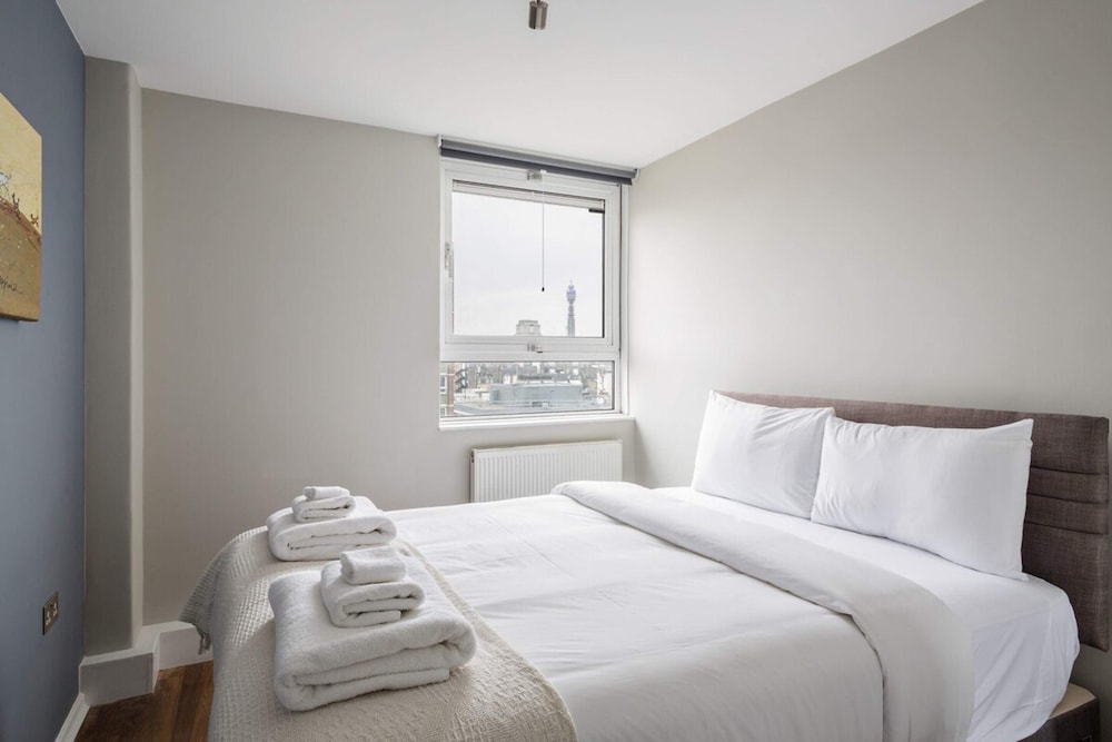 Modern 3 Bedroom Apartment in Holborn