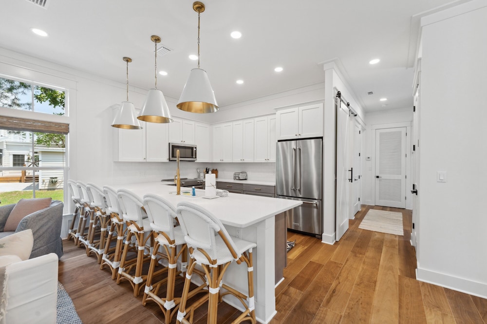 Magnolia Cottages by the Sea by Panhandle Getaways