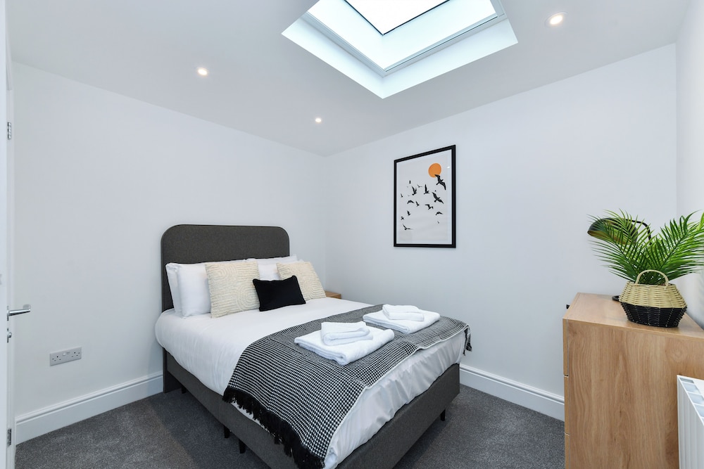 Dovecote Lane Suites
