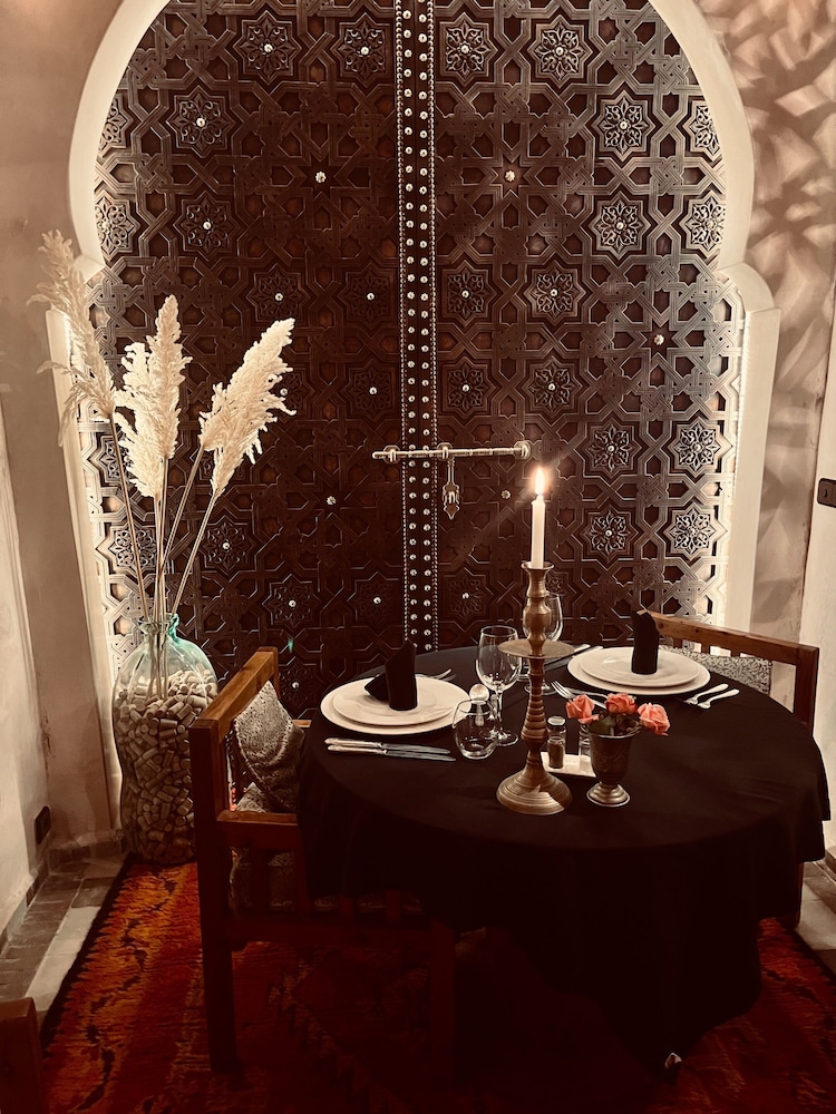 RIAD MALAÏKA