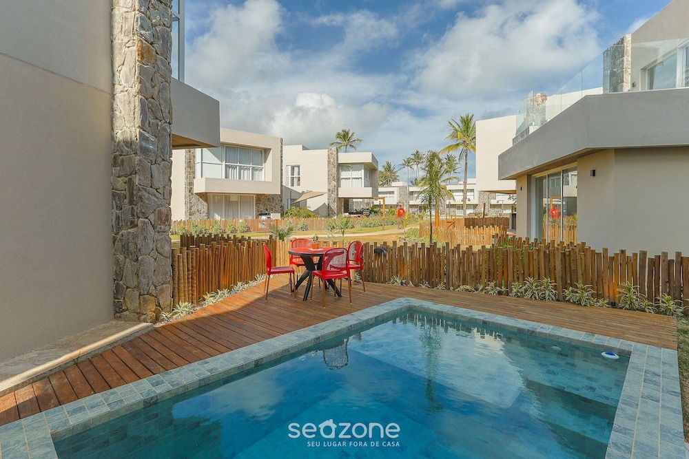 House With Pool at Praia do Marceneiro Nluh0008