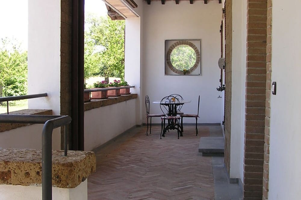 Photo 31