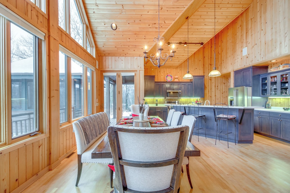 Private Lake & Trail Access: Home in Jacobson!