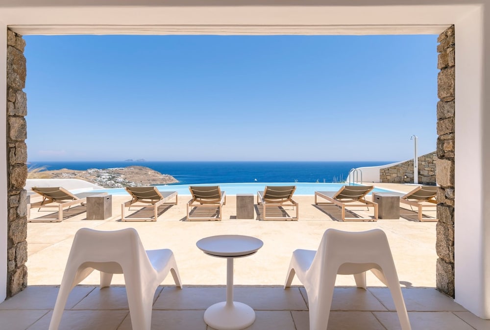 Luxury Villa With Stunning Views Above Kalo Livadi