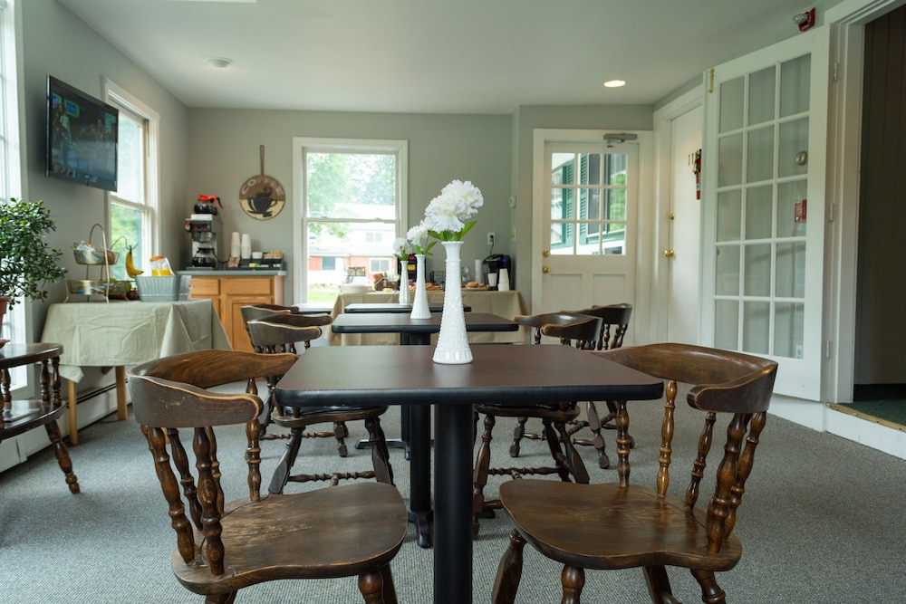 The Lodge at West River view 4