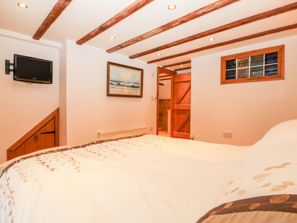 Swallows Loft view 4