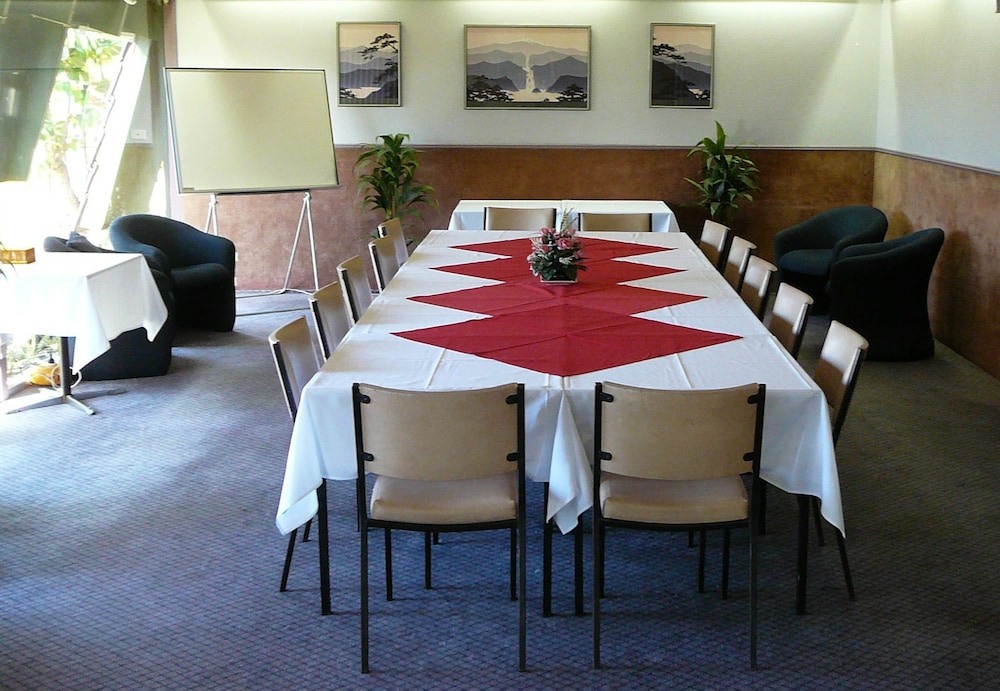 meeting & event spaces