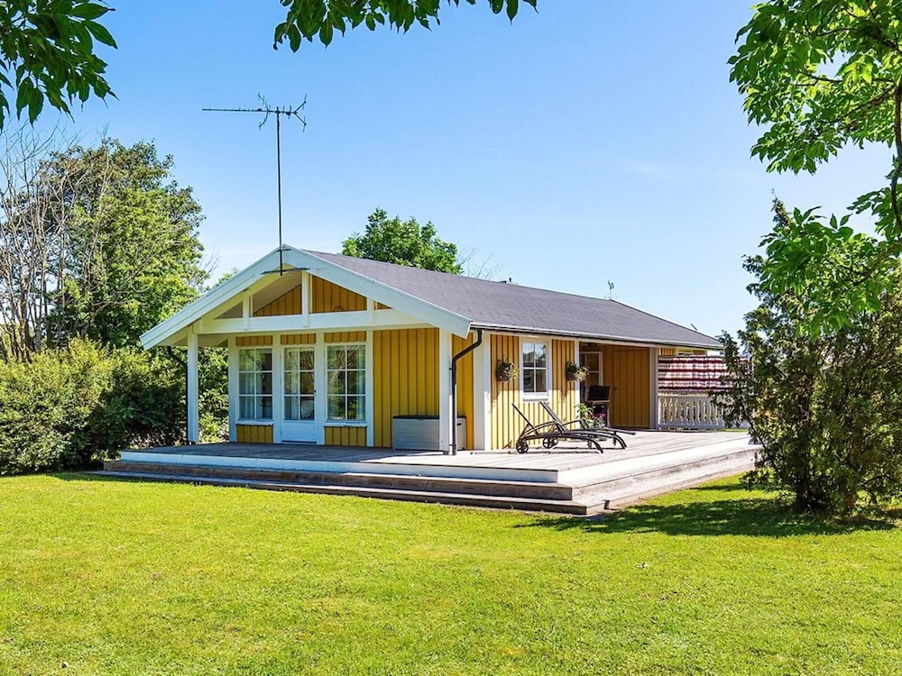 4 Person Holiday Home in Lottorp
