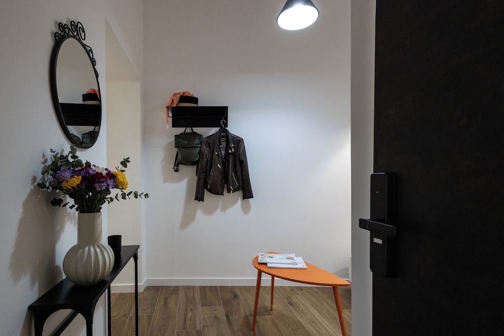 Style & Stone Guest House