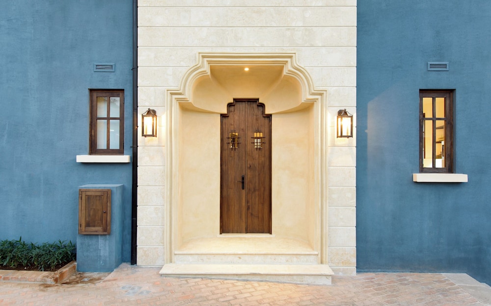 Las Catalinas Doorway