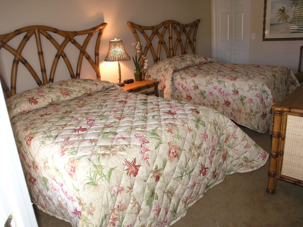 Villas At Regal Palms