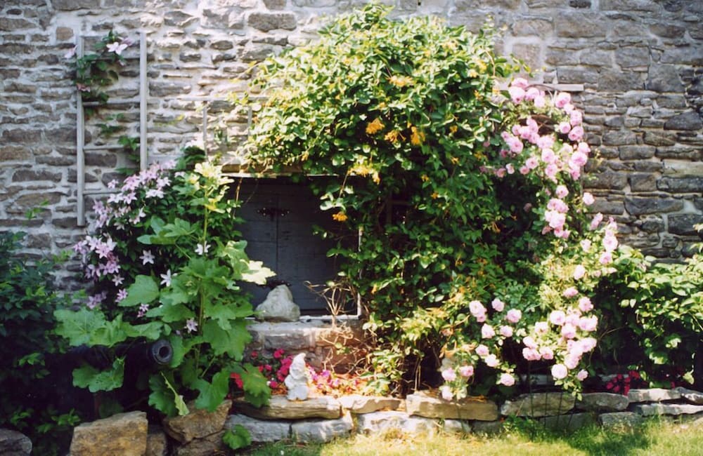 Brockville Vacations - The Noble Suites - Property Image 29