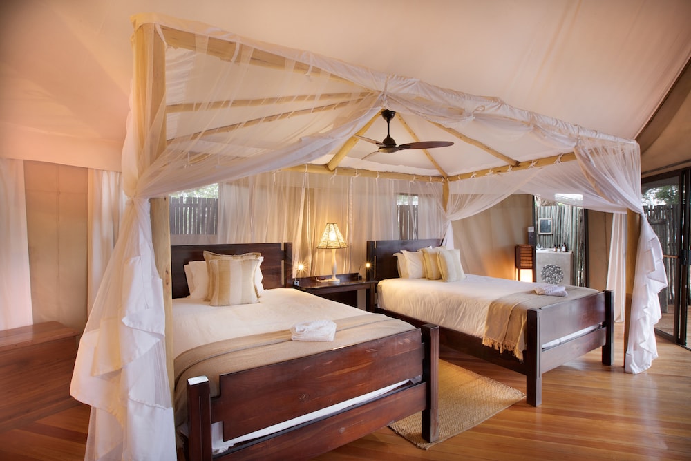 Anabezi Camp