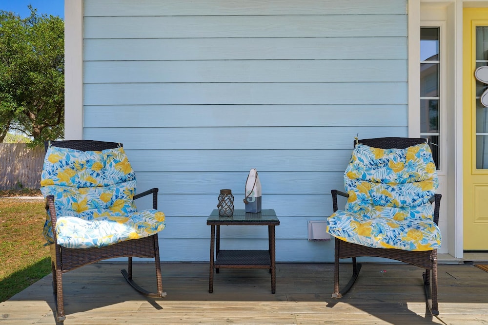 Suzwinks Beach House