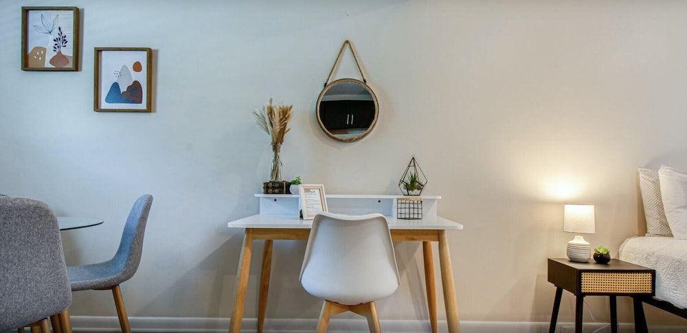 Photograph supplied for Centrally Located Studio Near Downtown