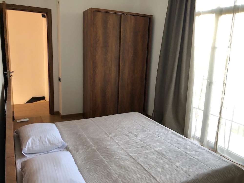 Citron Cottages view 5