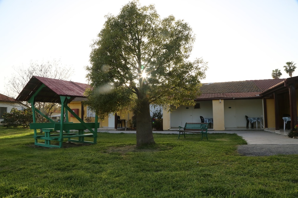 Kibbutz Kfar Masaryk Country Lodging