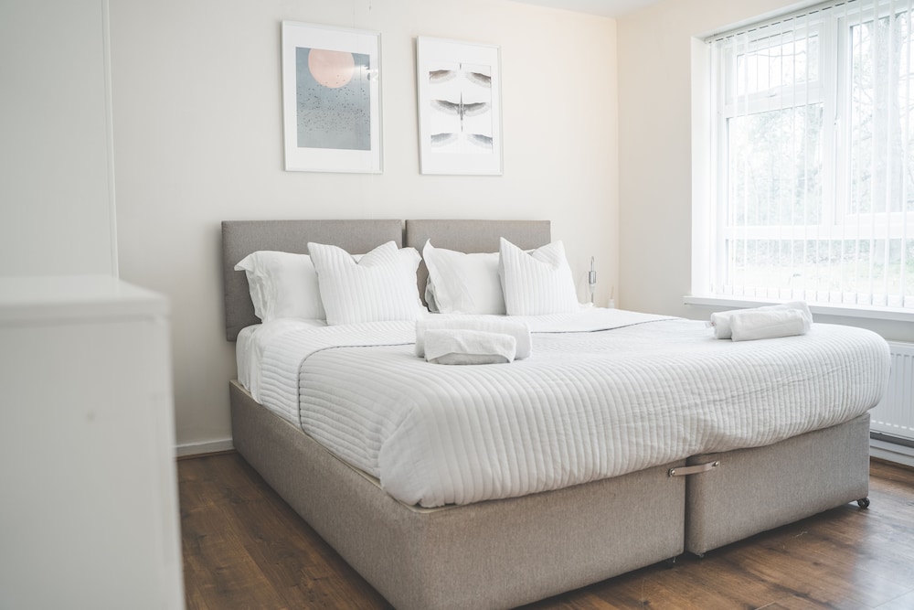 The Whetstone - Modern 2B Apartment in Edgbaston! view 2