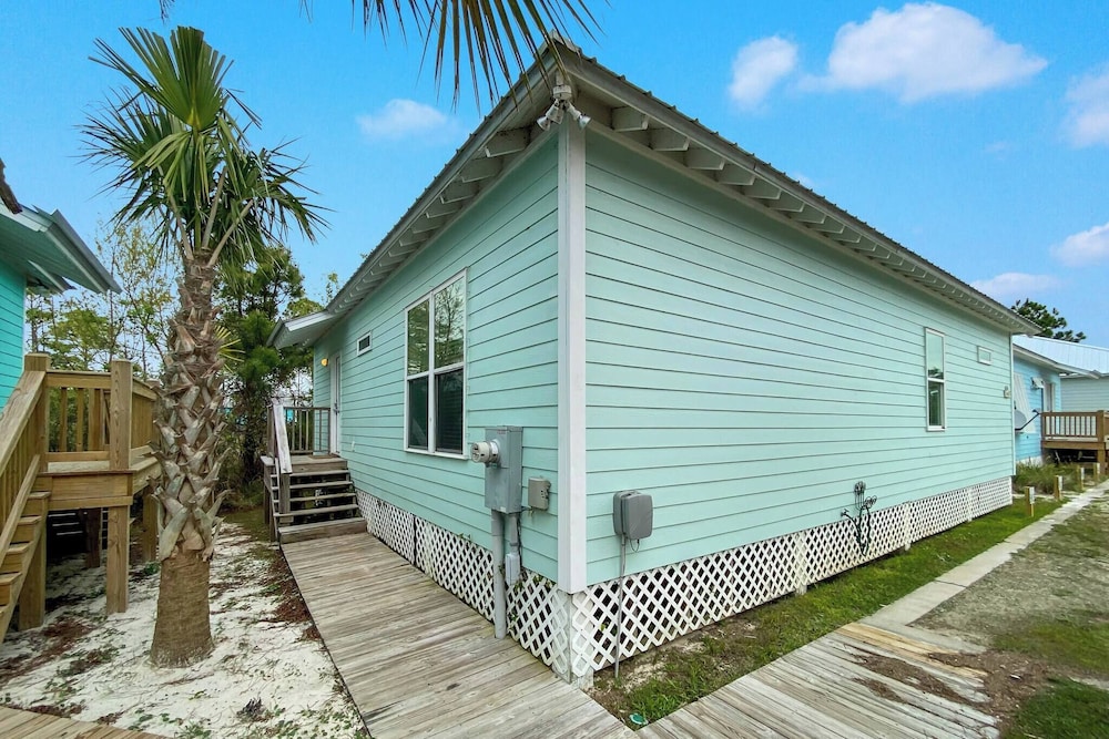 5003 Rookery 3 Sea Pearl With 2 Pools Beach Access Beach Tent Wagon Chairs etc