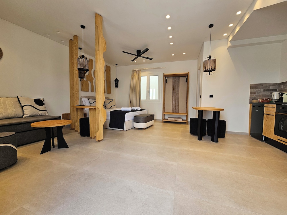 Aristotle Suites