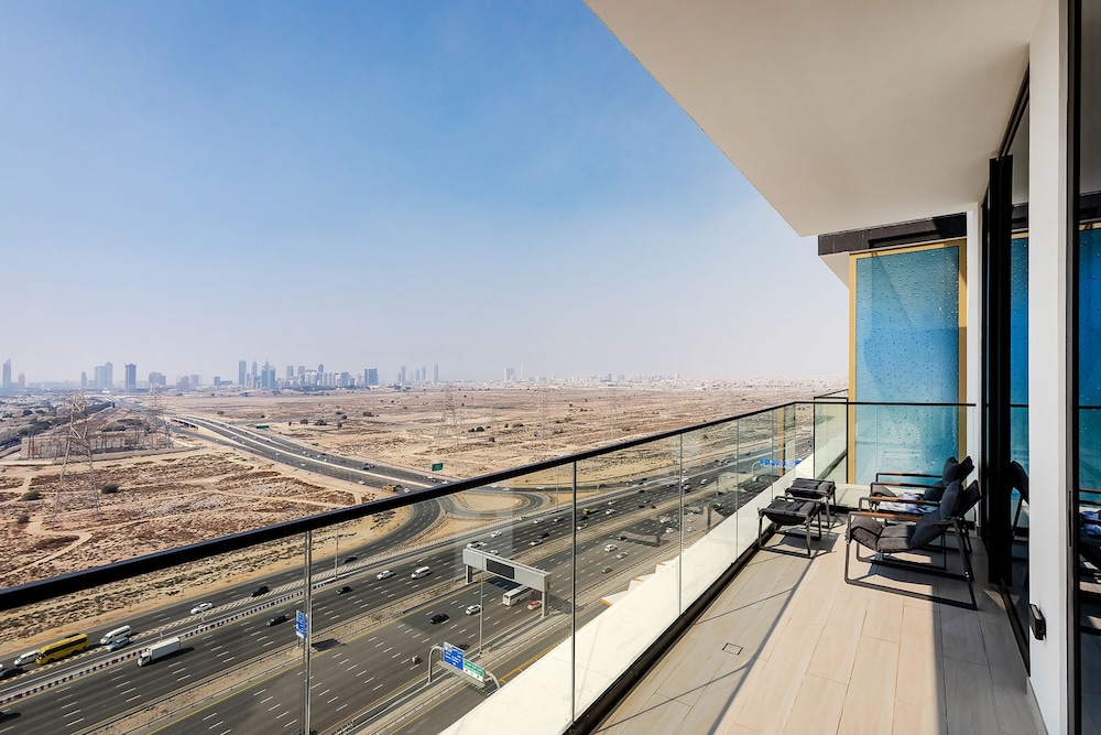 Luxury 1BR at Binghatti Onyx JVC