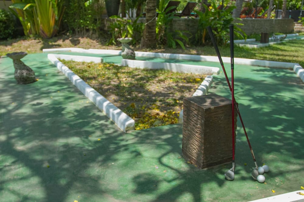 VIP Chain Resort Pool Villa