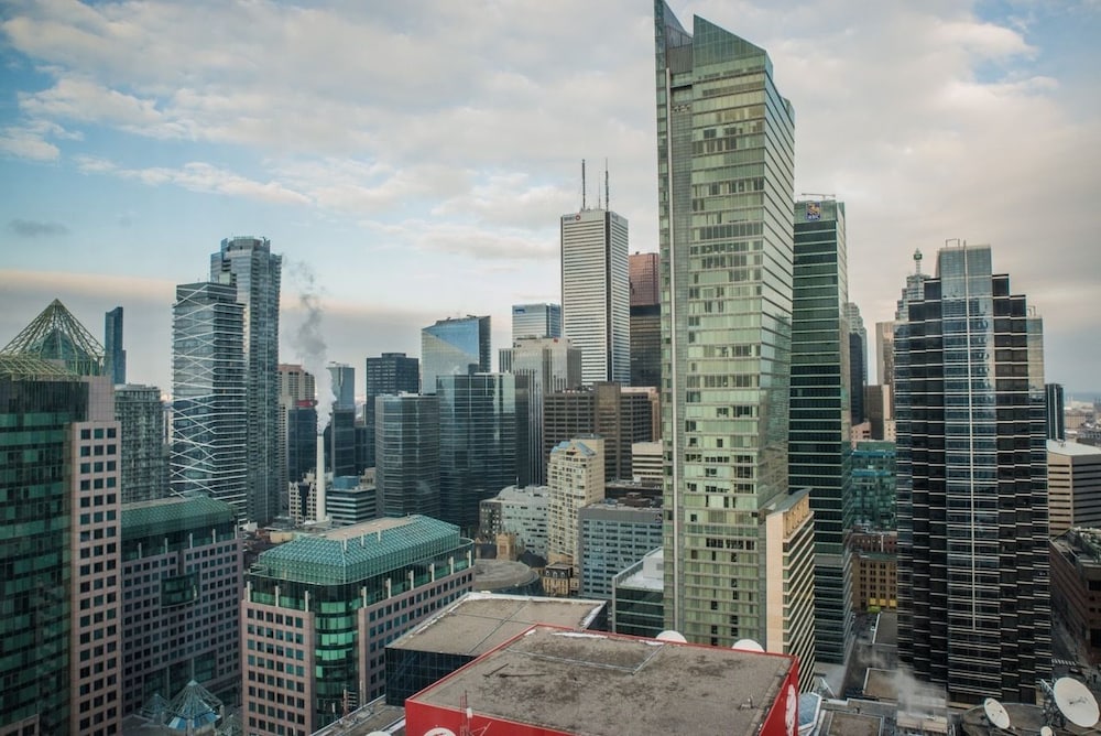 Sarkar Suites - CN Tower Rogers Centre
