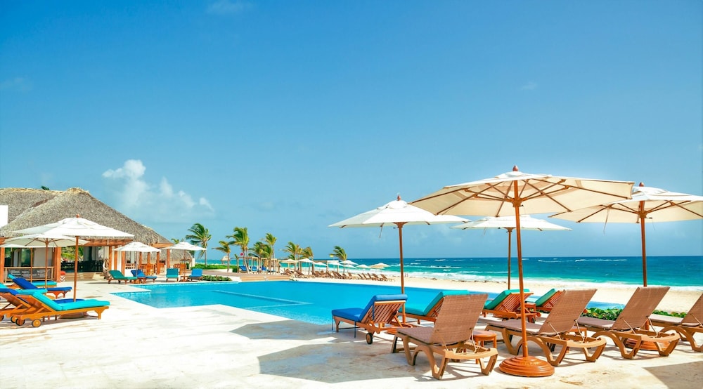 Beauty Private Garden Pool Views Cana Rock Condos