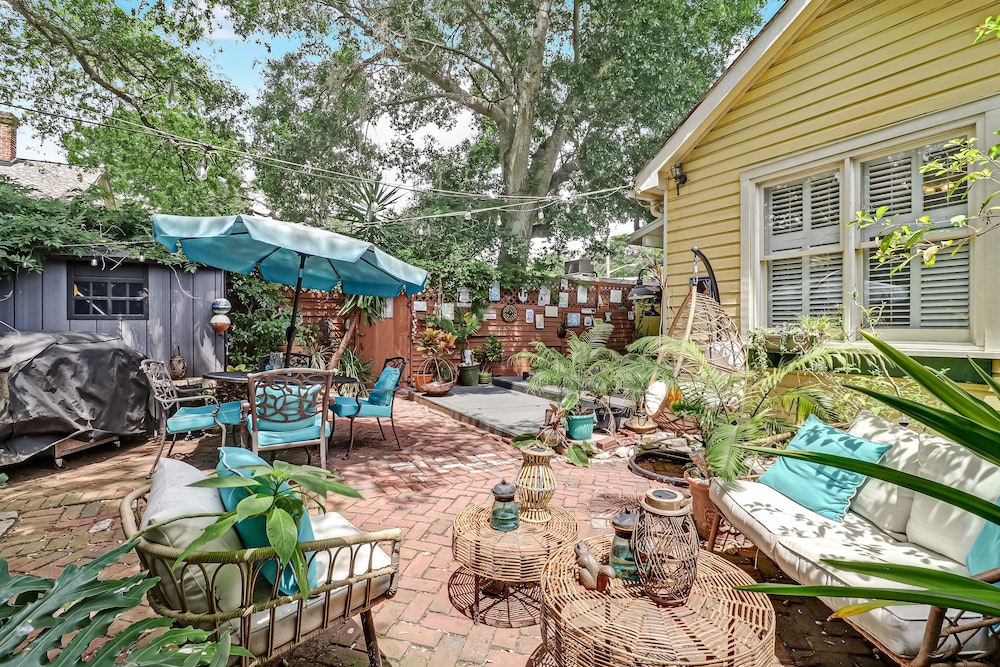 508 Ash Street - Murree's Porch 1 Bedroom Apts by Redawning view 2