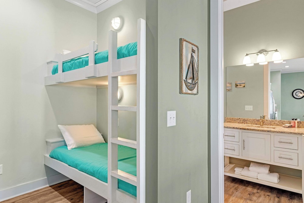 Little Lagoon Cottage for 8 - Free Activities