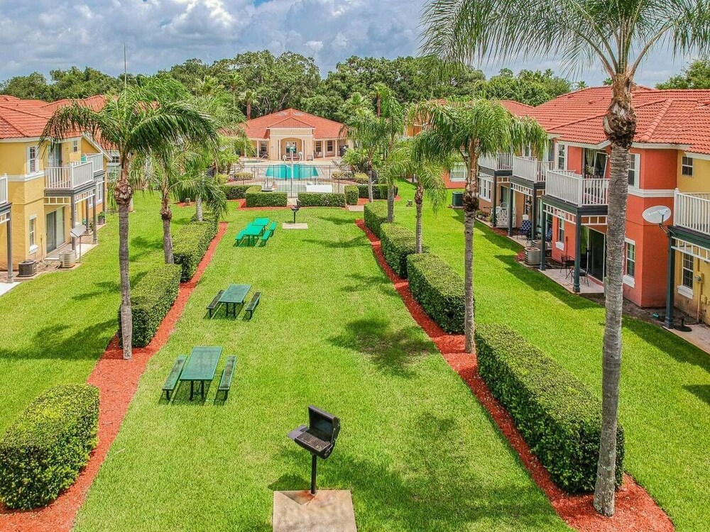 4BR Lake Berkley Home w/ Private Pool