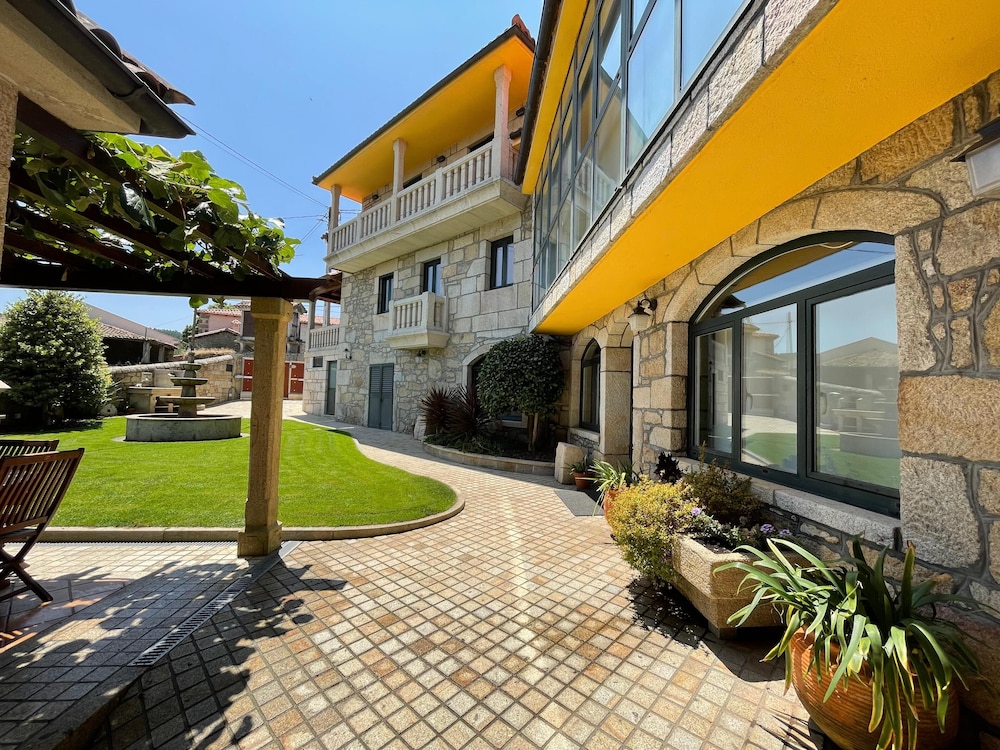 APARTAMENTOS RIO SIL