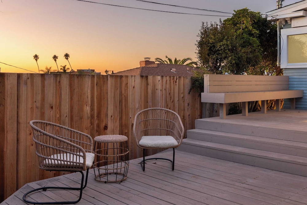 Cliff View by Avantstay Hot Tub + Fire Pit 1 Block From Downtown La Jolla