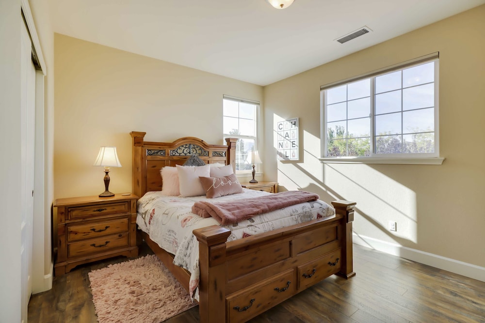 Reno Vacations - Reno Home 7 Mi to Reno-sparks Convention Center! - Property Image 24