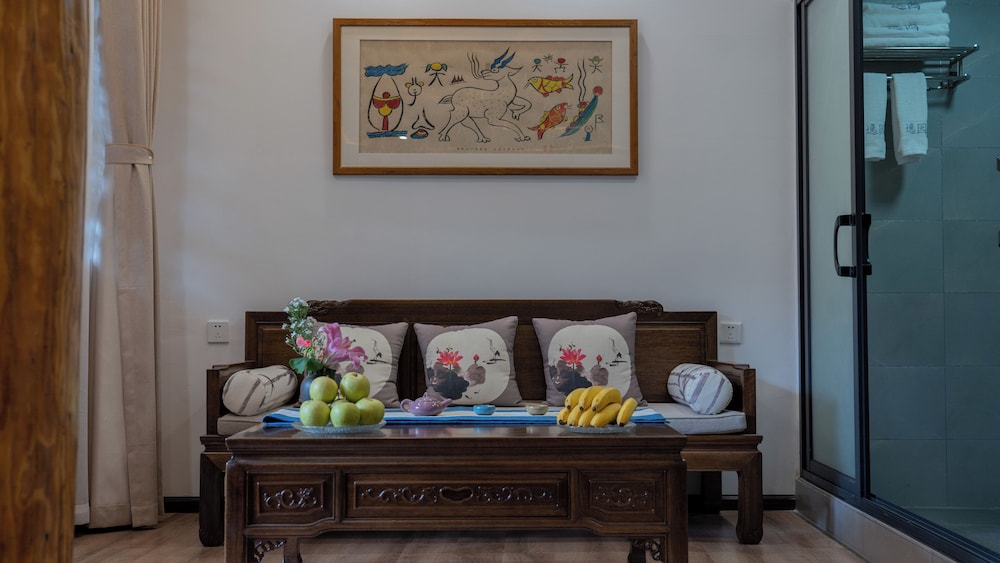 Yiyuan Snow Mountain View Historical Naxi House - Lijiang Old Town Mufu branch
