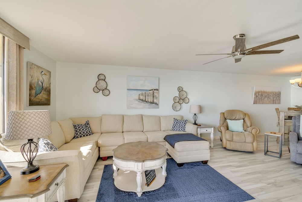 'seagulls Nest' Oceanfront Oasis w/ Pool Access!