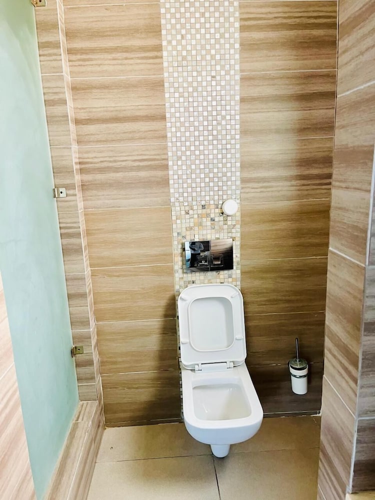 Luxury Oceanline Apartment-Shaza