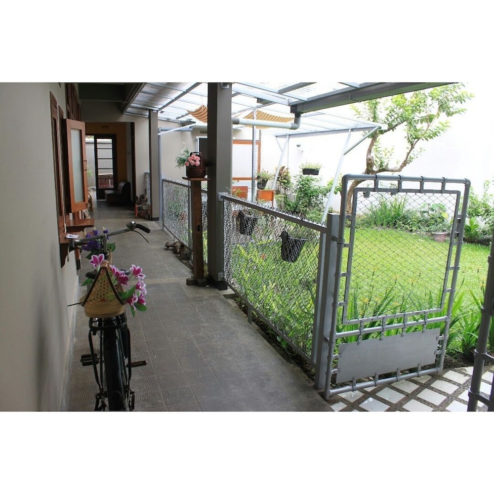 De Riau Cottage by HouseinBandung