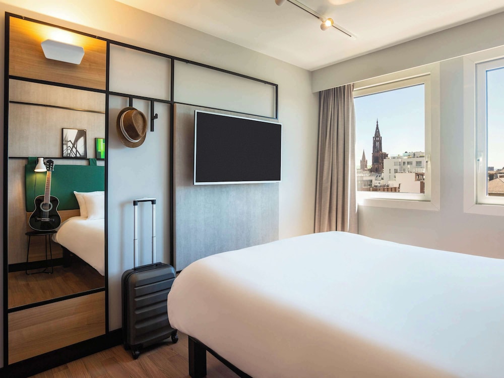 Hotel ibis Strasbourg Centre Halles - Image 1